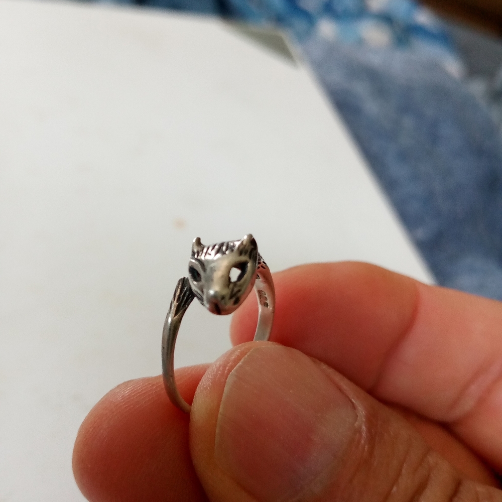 Silver Cat Ring - Picture 4 of 5